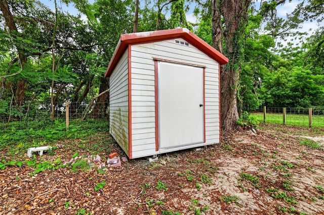 5537 LAKE STREET, Mount Dora, FL 32757