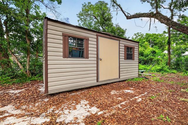 5537 LAKE STREET, Mount Dora, FL 32757