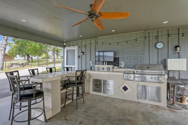 329 Sassafras Drive, Trinity, TX 75862