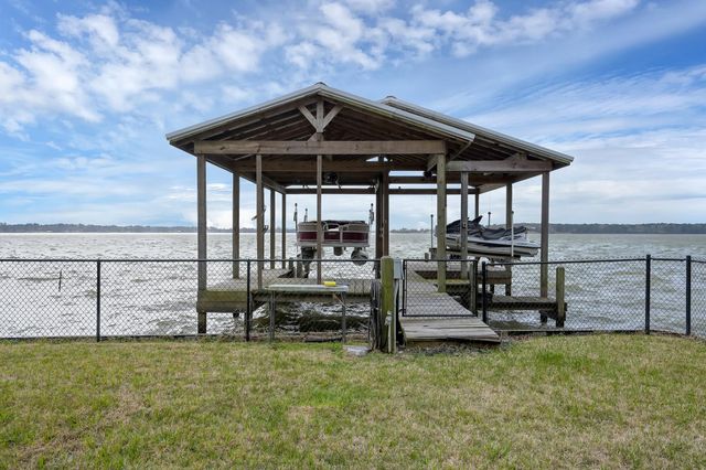 329 Sassafras Drive, Trinity, TX 75862