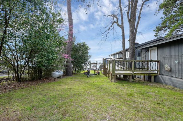 329 Sassafras Drive, Trinity, TX 75862