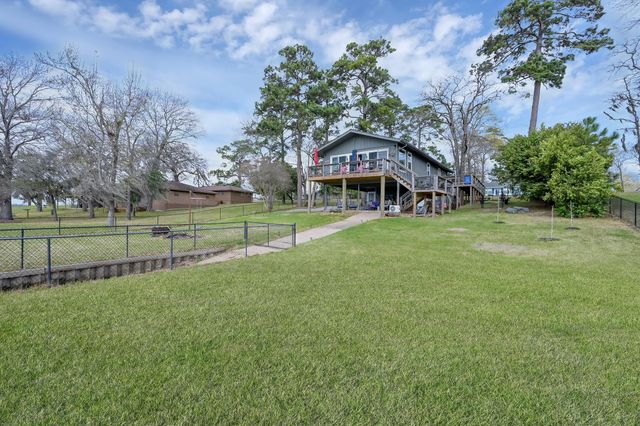 329 Sassafras Drive, Trinity, TX 75862