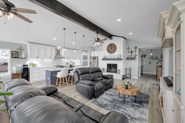 329 Sassafras Drive, Trinity, TX 75862