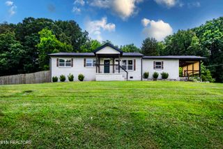 300 Dailey Ave, Loudon, TN 37774