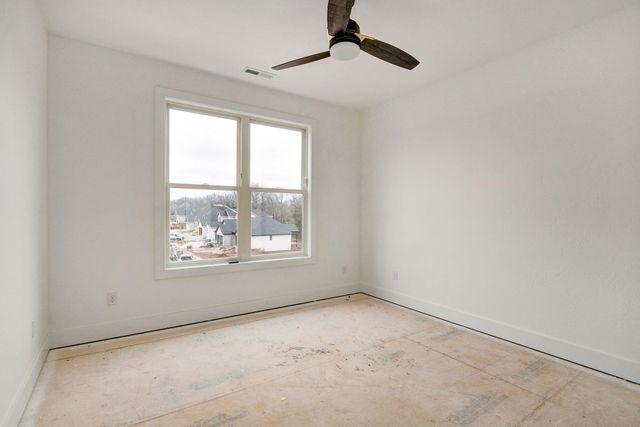 2914 W Marty Street, Springfield, MO 65810