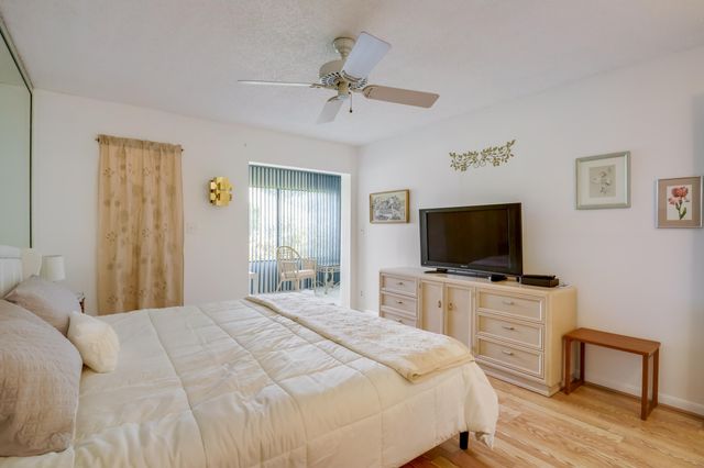 3154 Via Poinciana 116, Greenacres, FL 33467