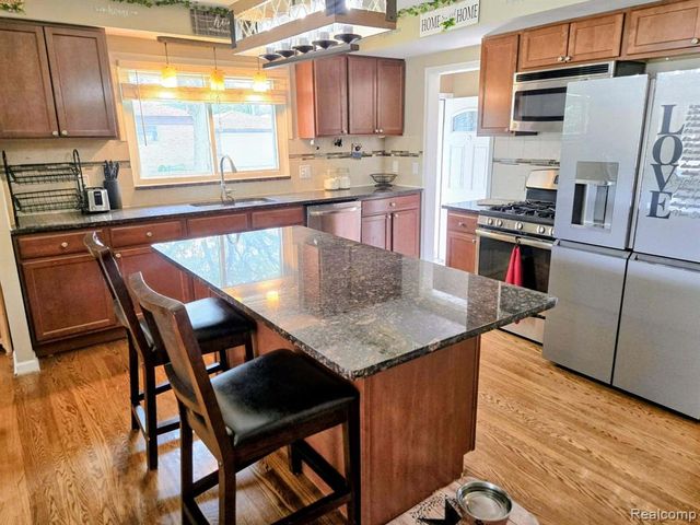 1874 Newman Street, Trenton, MI 48183
