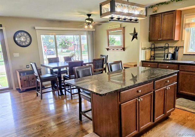 1874 Newman Street, Trenton, MI 48183