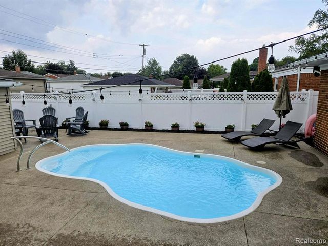 1874 Newman Street, Trenton, MI 48183