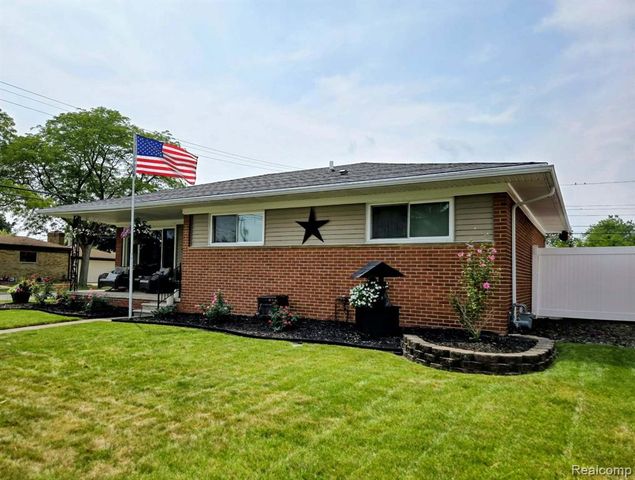 1874 Newman Street, Trenton, MI 48183