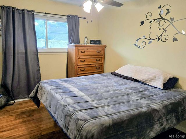 1874 Newman Street, Trenton, MI 48183