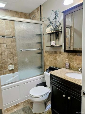 1874 Newman Street, Trenton, MI 48183