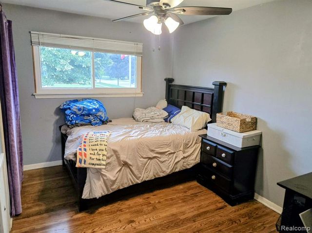 1874 Newman Street, Trenton, MI 48183