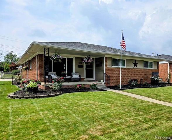 1874 Newman Street, Trenton, MI 48183