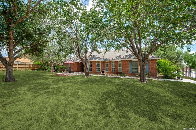 1717 EMBASSY RD, Pleasanton, TX 78064