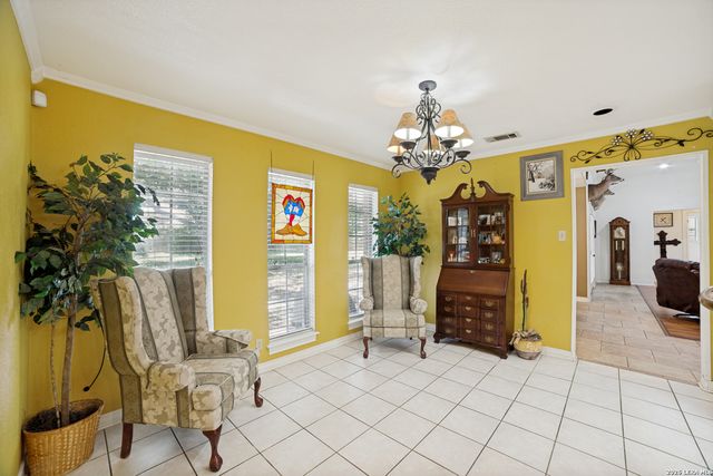 1717 EMBASSY RD, Pleasanton, TX 78064