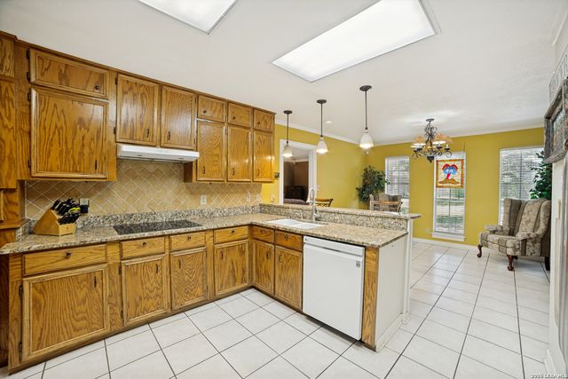 1717 EMBASSY RD, Pleasanton, TX 78064