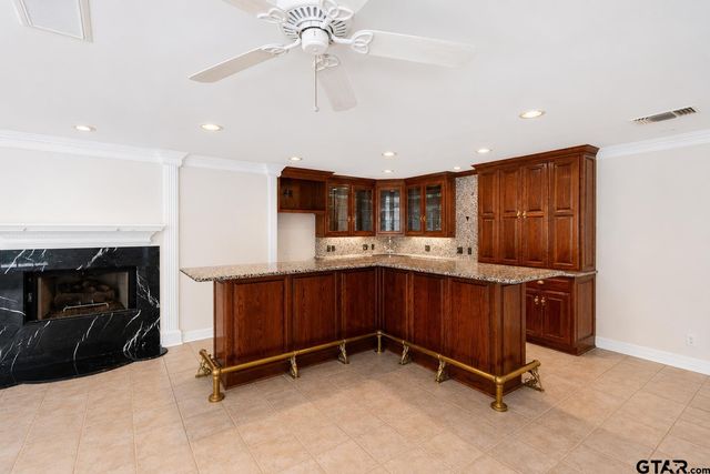 3215 Birdwell, Tyler, TX 75701