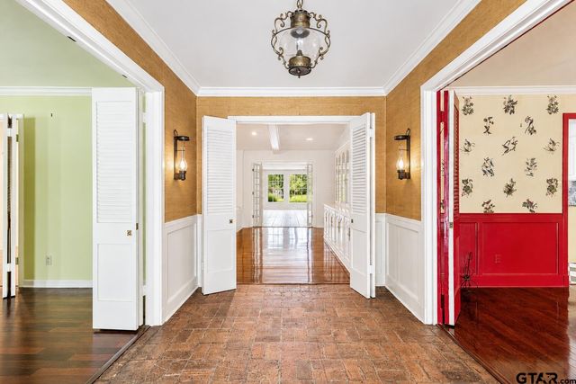 3215 Birdwell, Tyler, TX 75701