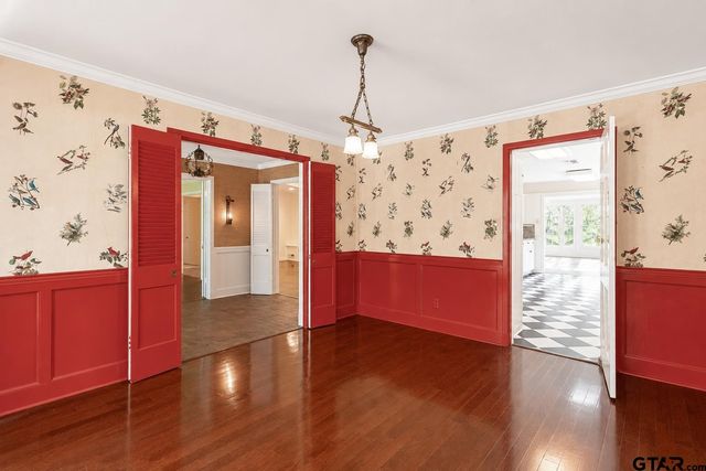 3215 Birdwell, Tyler, TX 75701