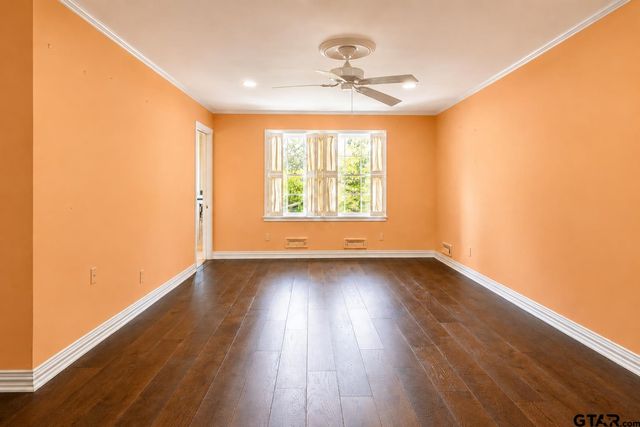 3215 Birdwell, Tyler, TX 75701