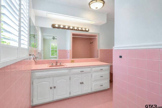 3215 Birdwell, Tyler, TX 75701