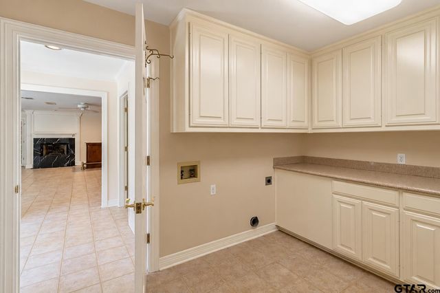 3215 Birdwell, Tyler, TX 75701