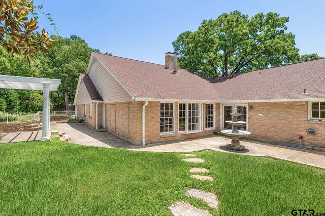 3215 Birdwell, Tyler, TX 75701