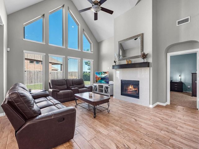 1014 Pretty Point Court, Richmond, TX 77406