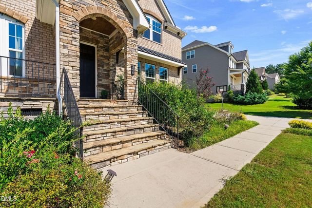 240 Keythorpe Lane, Cary, NC 27519