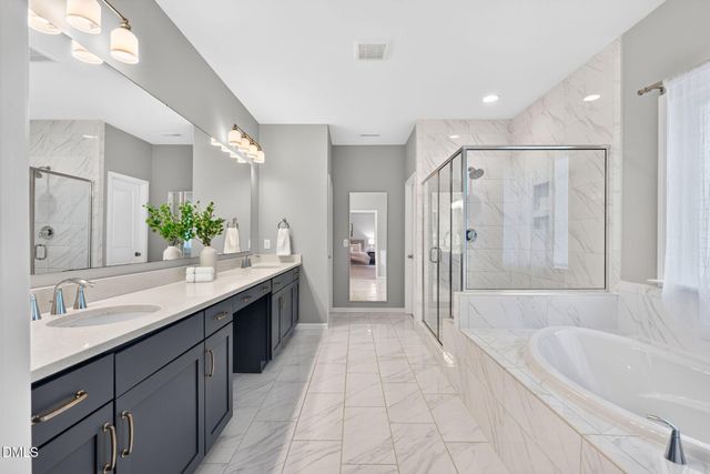 240 Keythorpe Lane, Cary, NC 27519