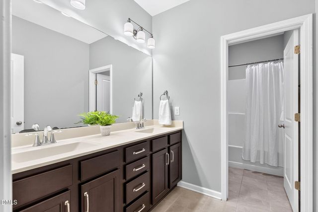 240 Keythorpe Lane, Cary, NC 27519