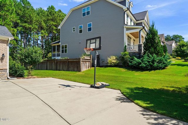 240 Keythorpe Lane, Cary, NC 27519
