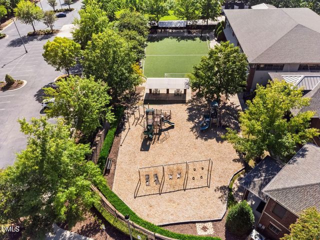 240 Keythorpe Lane, Cary, NC 27519