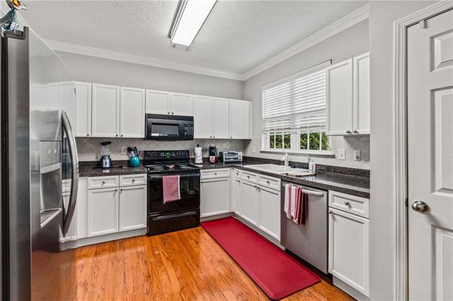 4830 Zephyr Cove Place, Flowery Branch, GA 30542