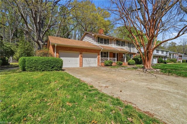 218 Crittenden LN, Newport News, VA 23606