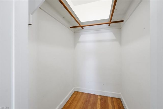 218 Crittenden LN, Newport News, VA 23606