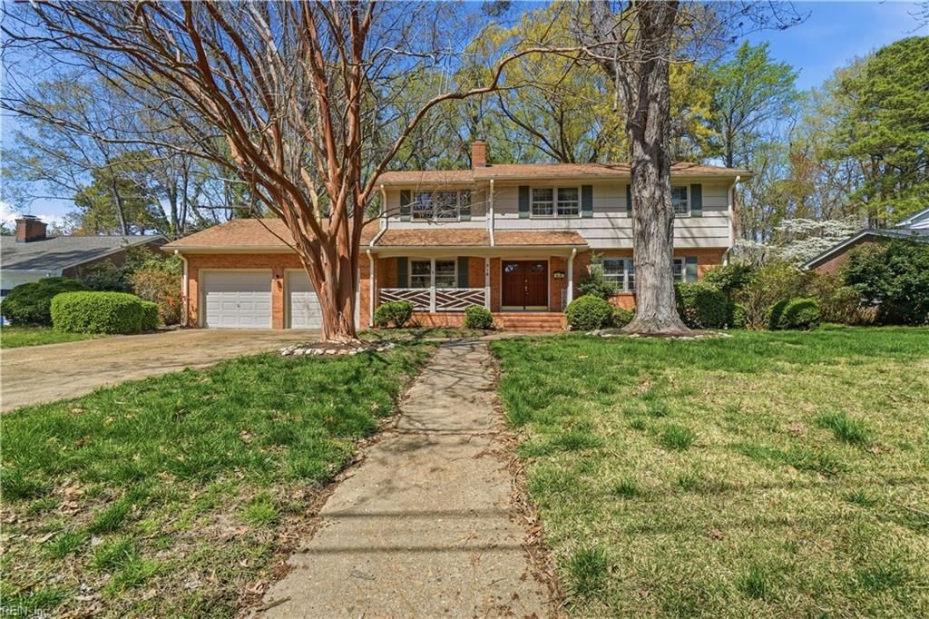 218 Crittenden LN, Newport News, VA 23606