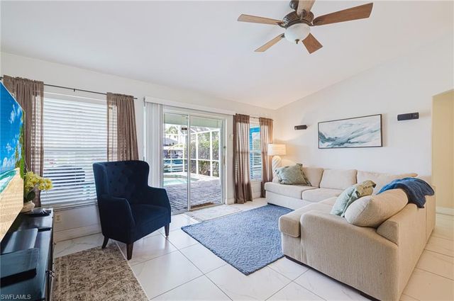1926 SE 18th AVE, Cape Coral, FL 33990