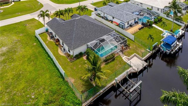 1926 SE 18th AVE, Cape Coral, FL 33990