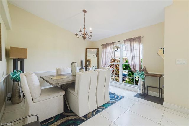 1926 SE 18th AVE, Cape Coral, FL 33990