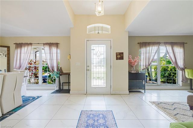 1926 SE 18th AVE, Cape Coral, FL 33990