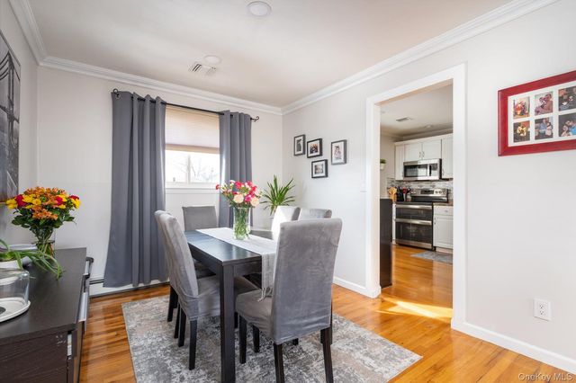 231 3rd Street, Lindenhurst, NY 11757