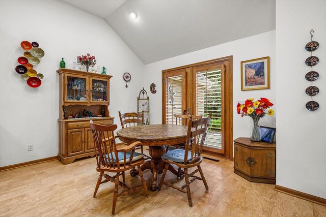 12629 Blue Stem TRAIL, Caledonia, WI 53108