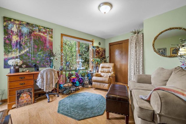 12629 Blue Stem TRAIL, Caledonia, WI 53108