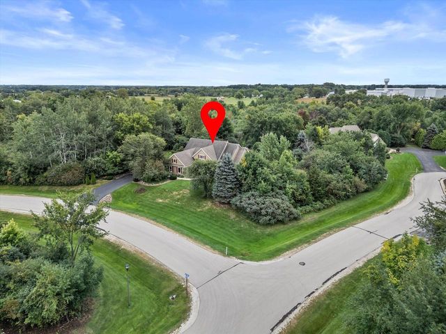 12629 Blue Stem TRAIL, Caledonia, WI 53108