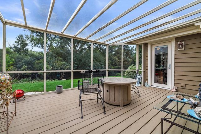 12629 Blue Stem TRAIL, Caledonia, WI 53108