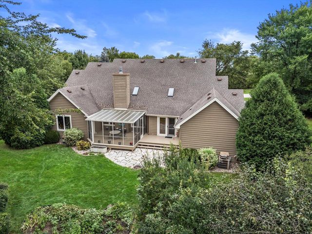12629 Blue Stem TRAIL, Caledonia, WI 53108
