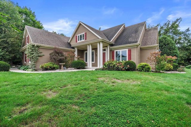 12629 Blue Stem TRAIL, Caledonia, WI 53108