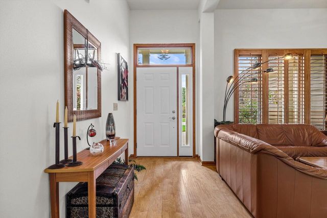 12629 Blue Stem TRAIL, Caledonia, WI 53108